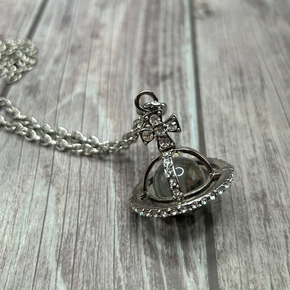 VIVIENNE WESTWOOD *AS IS, NEEDS FIXING!* Orb Rhinestone Silver Pendant Necklace - Picture 6 of 16